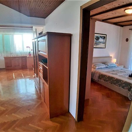 Apt Mirella Apartment Rovinj Exterior foto